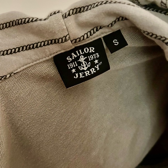 Sailor Jerry Tattoo Women’s Cropped Zip Up Hoodie - Picture 6 of 7